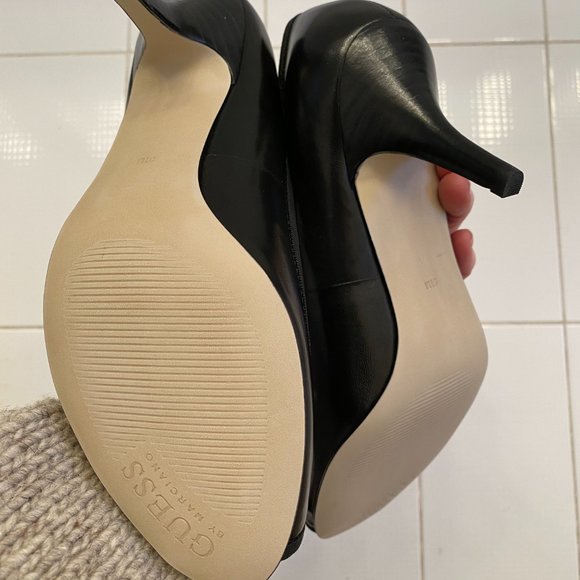 Guess Peep Toe Shoes - Picture 9 of 9